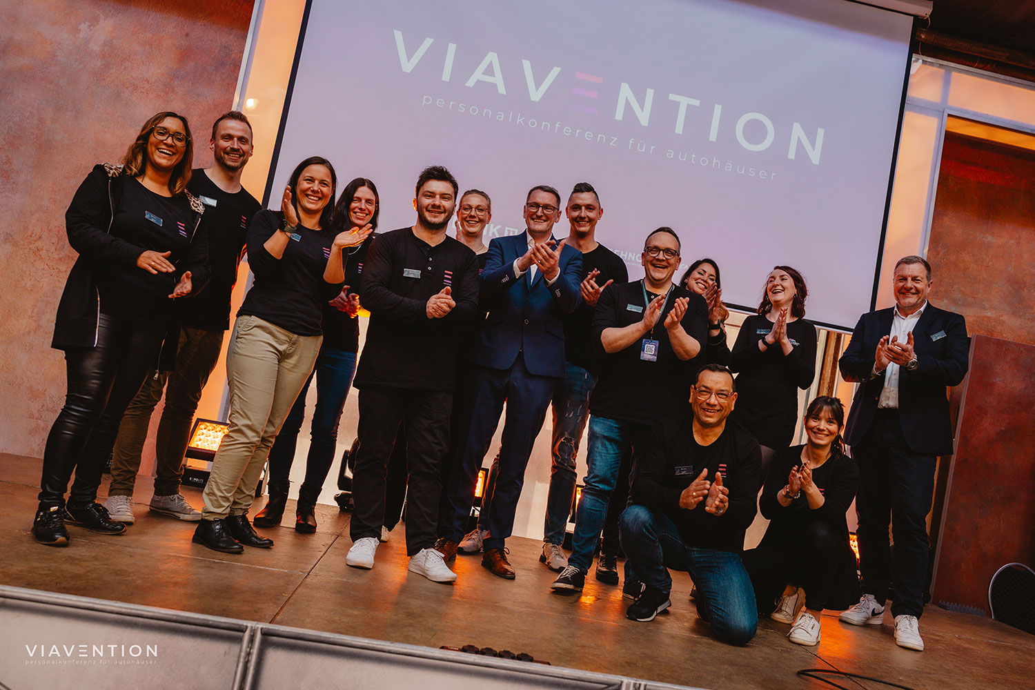 Header von Viasona