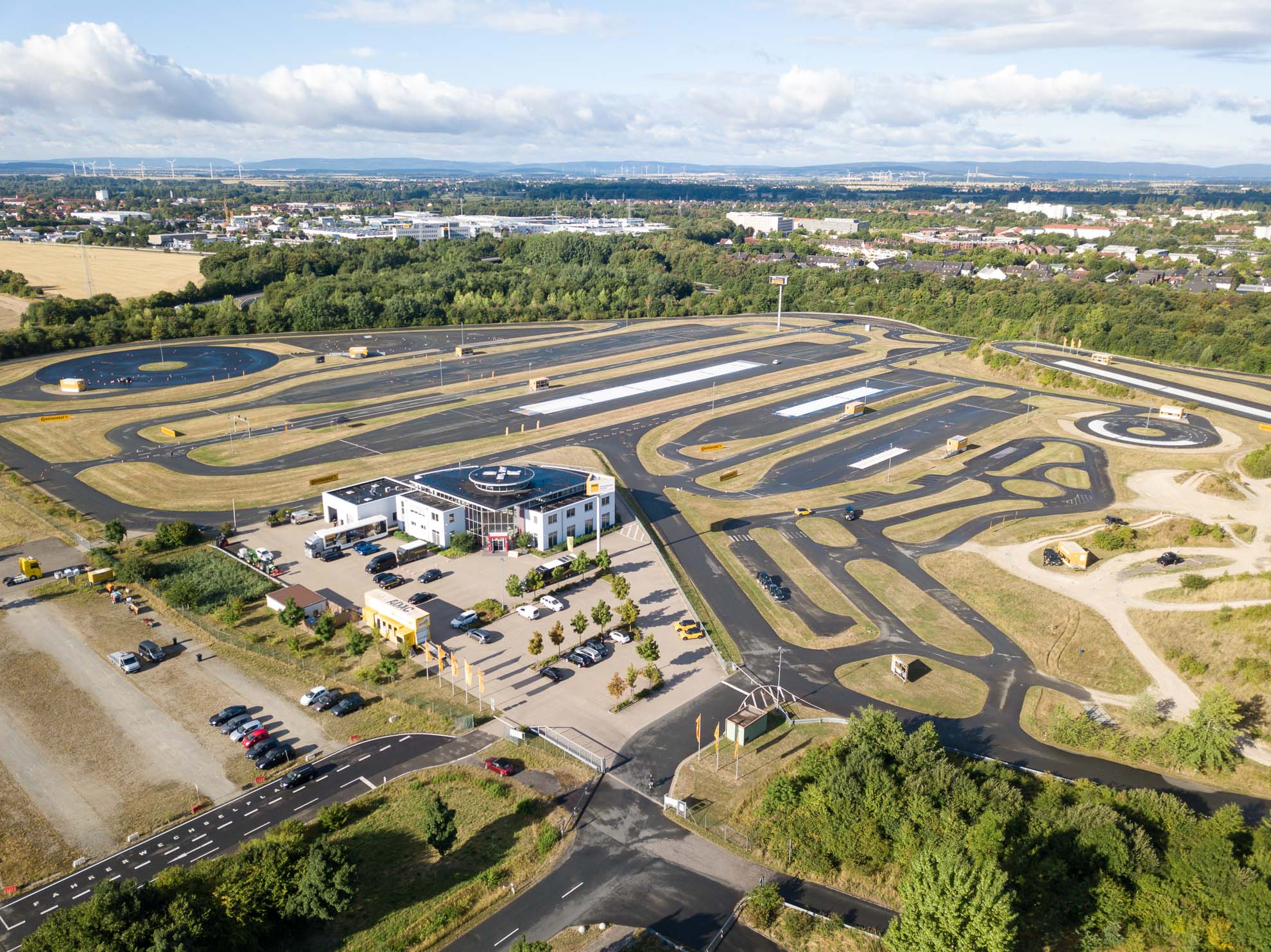 Header von ADAC Fahrsicherheits-Zentrum Hannover/Laatzen GmbH